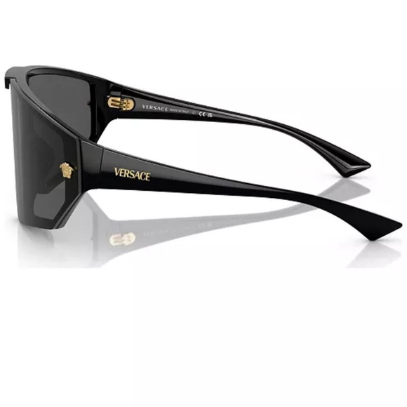 Unisex VE4461 Versace Black Sunglasses come with a case and cleaning cloth - Picture 4 of 14